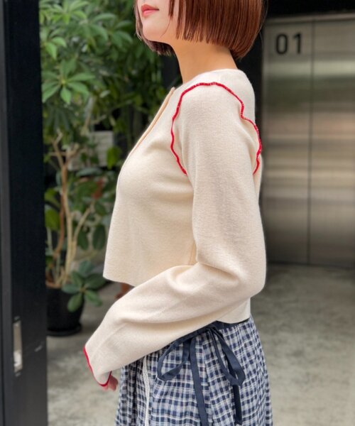 w closet（ダブルクローゼット）の「配色パイピングカーディガン（カーディガン/ボレロ・レディース・グレー/ブラウン/ネイビー/アイボリー・FREE）」の7枚目の写真