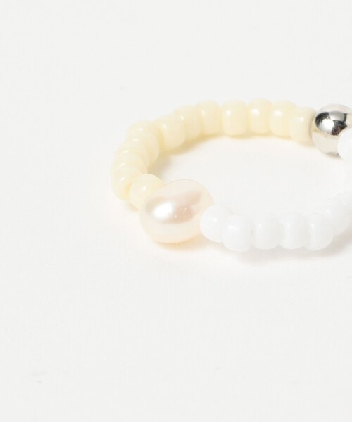 BEAMS BOY(ビームスボーイ)の「淡水パール × ビーズ リング 2P(リング・レディース・ホワイト/イエロー・ONE SIZE)」の4枚目の写真