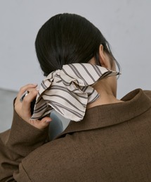 AIC.（エーアイシー）の「ストライプスクエアビッグシュシュ（シュシュ）」