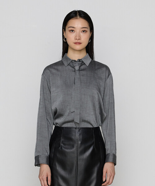 COMME CA(コムサ)の「〔 TALLサイズ 〕 シャンブレースラブストレッチ シャツ(シャツ/ブラウス・レディース・ブラック/トップグレー・13号/15号)」の5枚目の写真