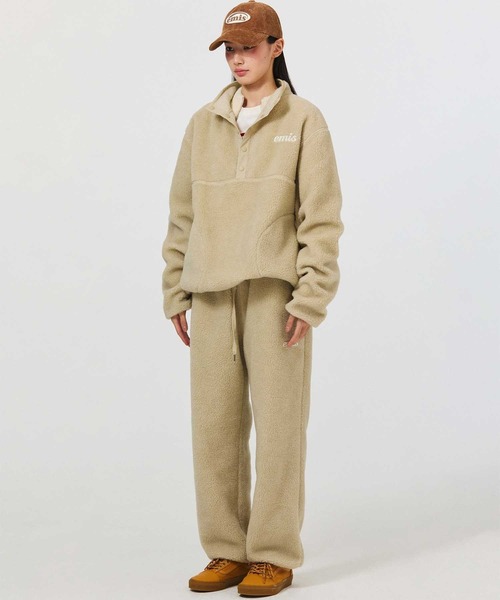 EMIS(イミス)の「OVERSIZED HALF NECK FLEECE TOP(スウェット・レディース・ベージュ/ブラウン・FREE)」の3枚目の写真
