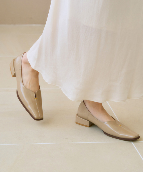 LE TALON（ルタロン）の「《追加》2.5cmスクエアスリットソフトフラット（その他シューズ・レディース・ブラック系その他/ベージュ/アイボリー・25cm/24.5cm/24cm/23.5cm/23cm/22.5cm/22cm）」の3枚目の写真