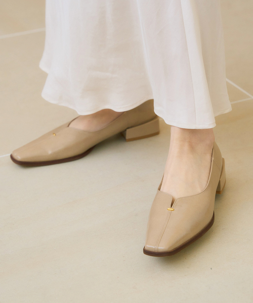 LE TALON（ルタロン）の「《追加》2.5cmスクエアスリットソフトフラット（その他シューズ・レディース・ブラック系その他/ベージュ/アイボリー・25cm/24.5cm/24cm/23.5cm/23cm/22.5cm/22cm）」の9枚目の写真