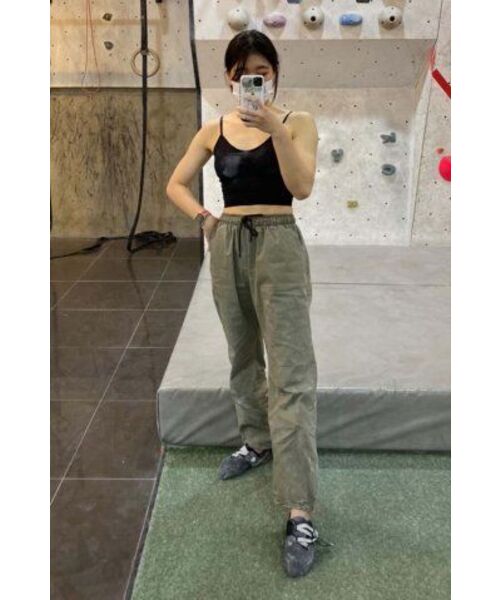 Ladinside（ラッドインサイド）の「アルピニストイージーバンディングクライミングパンツ_カーキ（スウェットパンツ・レディース・その他・LARGE/MEDIUM/SMALL/X-SMALL/X-LARGE）」の3枚目の写真