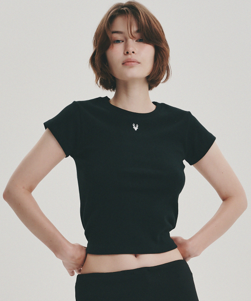 DEARMYDEER(ディアマイディア)の「ディアシンボルクロップTシャツ(ブラック)(Tシャツ/カットソー・レディース・その他・FREE)」の2枚目の写真