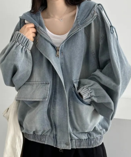 emi+（エミプラス）の「フーディデニムパーカー（デニムジャケット・レディース・ブラック/ブルー・FREE）」の7枚目の写真