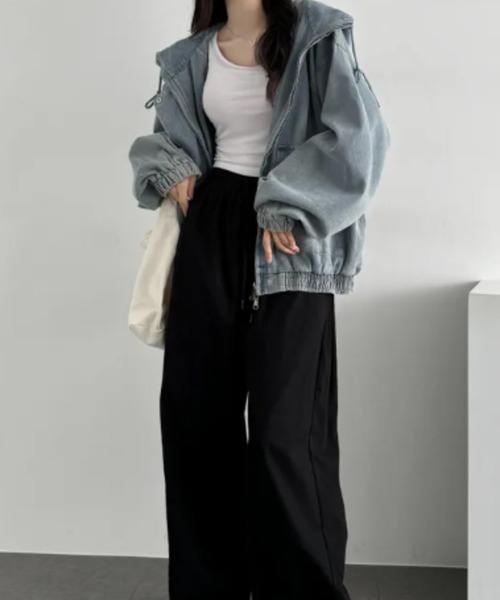 emi+（エミプラス）の「フーディデニムパーカー（デニムジャケット・レディース・ブラック/ブルー・FREE）」の9枚目の写真