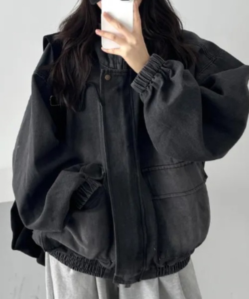 emi+（エミプラス）の「フーディデニムパーカー（デニムジャケット・レディース・ブラック/ブルー・FREE）」の16枚目の写真