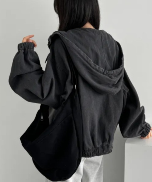 emi+（エミプラス）の「フーディデニムパーカー（デニムジャケット・レディース・ブラック/ブルー・FREE）」の12枚目の写真