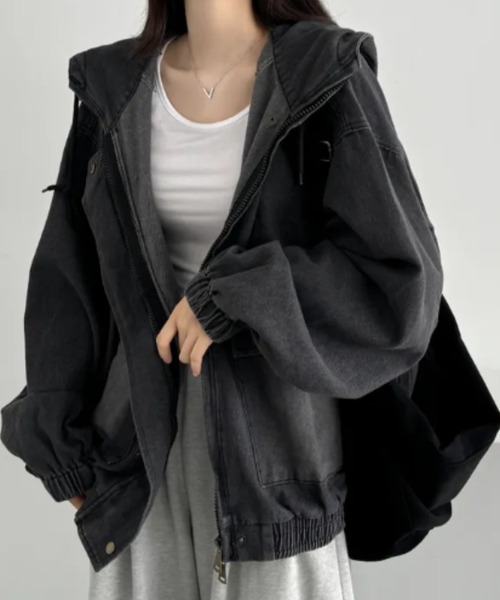 emi+（エミプラス）の「フーディデニムパーカー（デニムジャケット・レディース・ブラック/ブルー・FREE）」の13枚目の写真