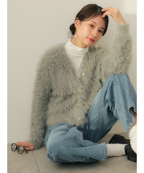 Te chichi（テチチ）の「【ZOZO限定】ラメフェザーシャギーニットカーディガン（カーディガン/ボレロ・レディース・ネイビー/ベージュ/グレー・F）」の6枚目の写真