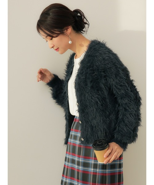 Te chichi（テチチ）の「【ZOZO限定】ラメフェザーシャギーニットカーディガン（カーディガン/ボレロ・レディース・ネイビー/ベージュ/グレー・F）」の15枚目の写真