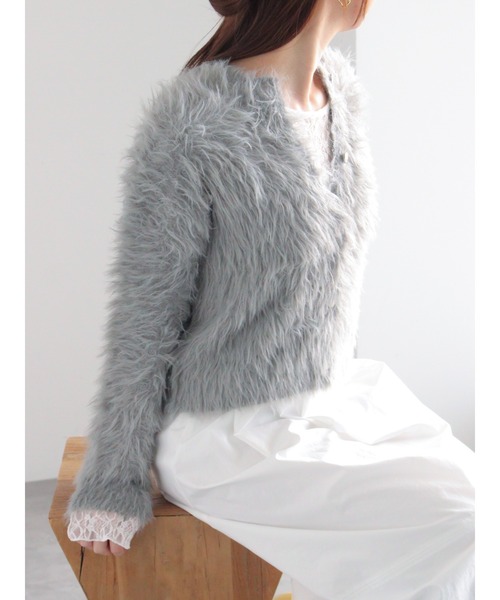 Te chichi（テチチ）の「【ZOZO限定】ラメフェザーシャギーニットカーディガン（カーディガン/ボレロ・レディース・ネイビー/ベージュ/グレー・F）」の20枚目の写真