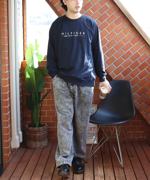 TOMMY HILFIGER（トミーヒルフィガー）の「TOMMY HILFIGER ロゴスウェット（スウェット・メンズ・ワインレッド/ネイビー・X-LARGE/MEDIUM/LARGE）」の16枚目の写真