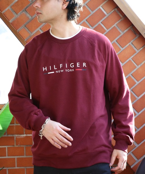 TOMMY HILFIGER（トミーヒルフィガー）の「TOMMY HILFIGER ロゴスウェット（スウェット・メンズ・ワインレッド/ネイビー・X-LARGE/MEDIUM/LARGE）」の21枚目の写真