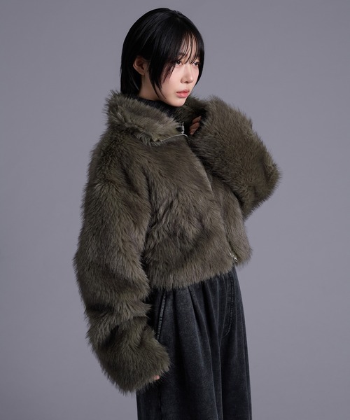 Ellno Loset(エルノロゼット)の「スタンドネックショートファーブルゾン(ブルゾン・メンズ・グレー/カーキ・MEDIUM/LARGE)」の15枚目の写真