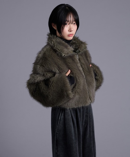 Ellno Loset(エルノロゼット)の「スタンドネックショートファーブルゾン(ブルゾン・メンズ・グレー/カーキ・MEDIUM/LARGE)」の16枚目の写真