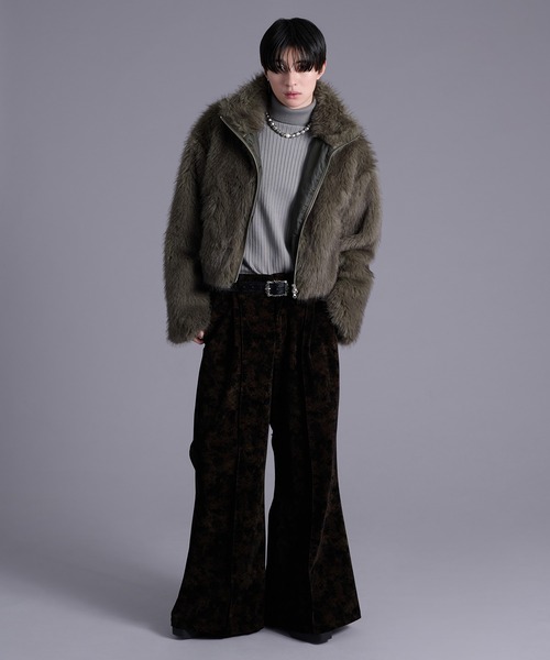Ellno Loset(エルノロゼット)の「スタンドネックショートファーブルゾン(ブルゾン・メンズ・グレー/カーキ・MEDIUM/LARGE)」の3枚目の写真