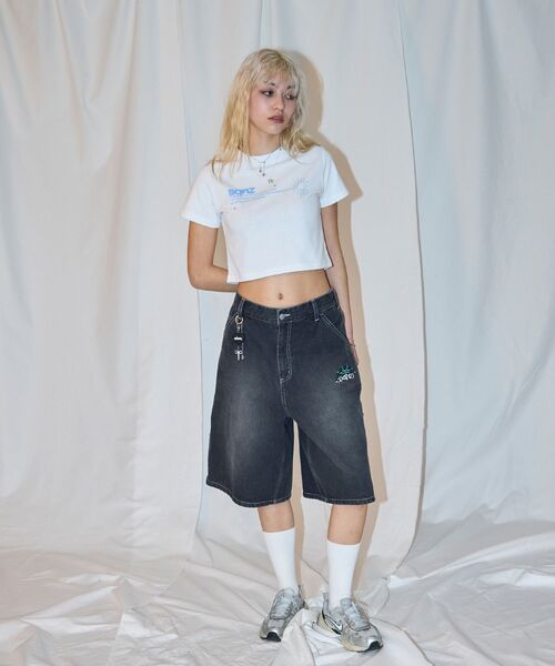 SEQUENZ(シークエンズ)の「※WEB限定 / 定番 / レディースシンプルロゴピチT / sqnz logo babetee(Tシャツ/カットソー・レディース・ダークネイビー/ホワイト/ブラック/その他1・SMALL/MEDIUM)」の14枚目の写真