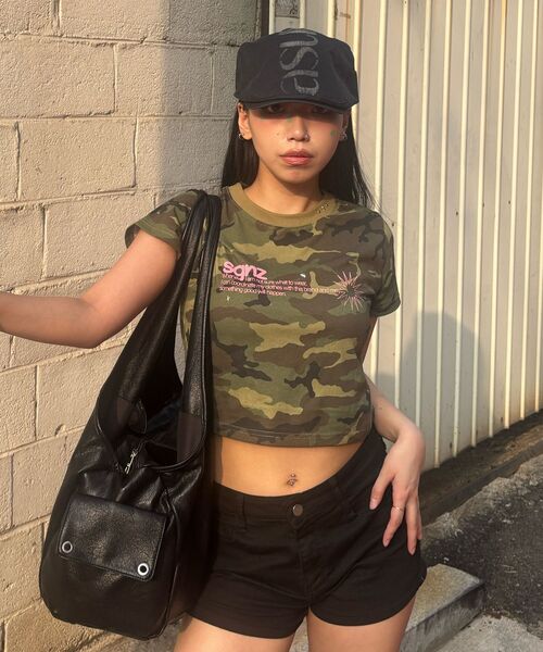 SEQUENZ(シークエンズ)の「※WEB限定 / 定番 / レディースシンプルロゴピチT / sqnz logo babetee(Tシャツ/カットソー・レディース・ダークネイビー/ホワイト/ブラック/その他1・SMALL/MEDIUM)」の9枚目の写真