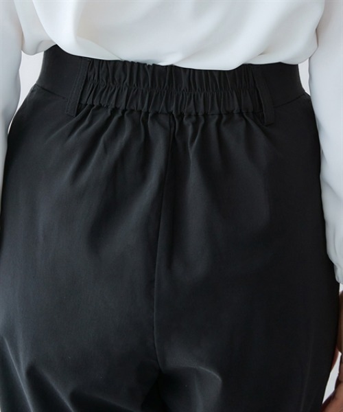 7days Life Styling（セブンデイズライフスタイリング）の「【色褪せしない黒】タックワイドストレートパンツ＜大きいサイズ有＞（その他パンツ・レディース・ブラック・3L/LL/L/M/S）」の11枚目の写真