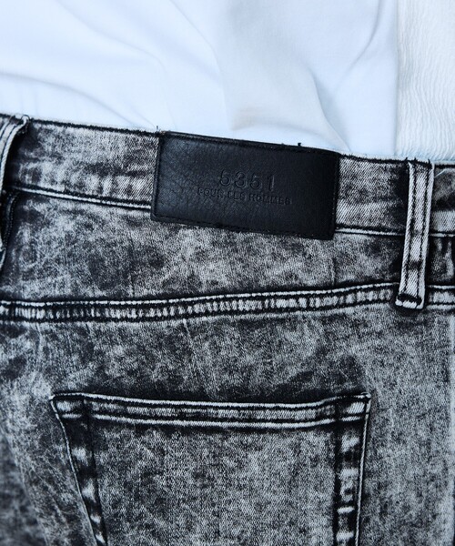 5351 POUR LES HOMMES（ゴーサンゴーイチプールオム）の「【ケミカルウォッシュ】Zip テーパード スキニー デニム（デニムパンツ・メンズ・インディゴブルー/ブラック・44/46/48/50）」の15枚目の写真