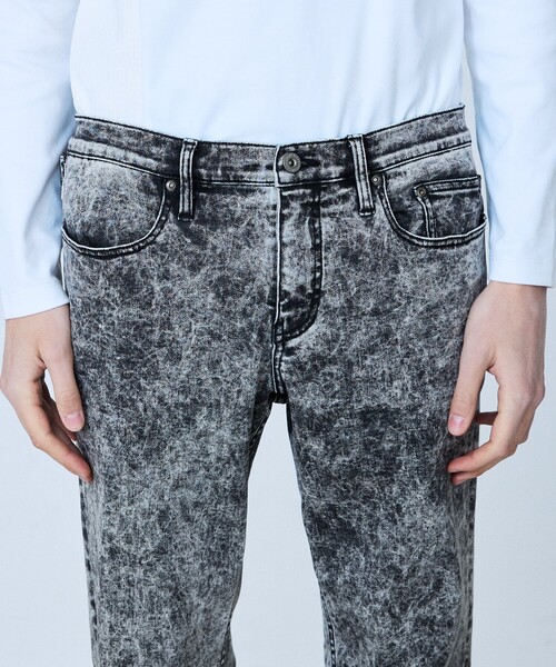5351 POUR LES HOMMES（ゴーサンゴーイチプールオム）の「【ケミカルウォッシュ】Zip テーパード スキニー デニム（デニムパンツ・メンズ・インディゴブルー/ブラック・44/46/48/50）」の13枚目の写真