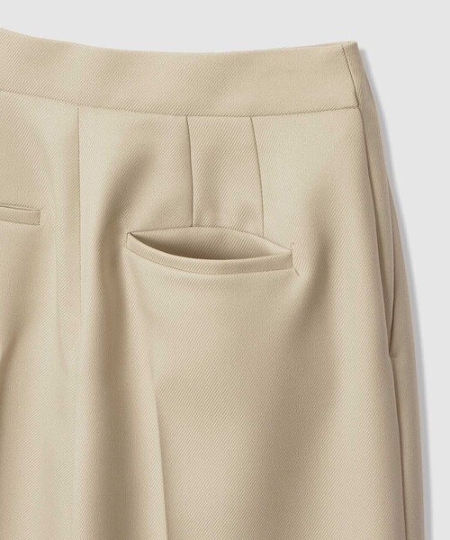 ANAYI（アナイ）の「ブライトツイルタックセーラーパンツ（その他パンツ・レディース・オフホワイト/レッド/ネイビー/ベージュ・38/36/34）」の19枚目の写真