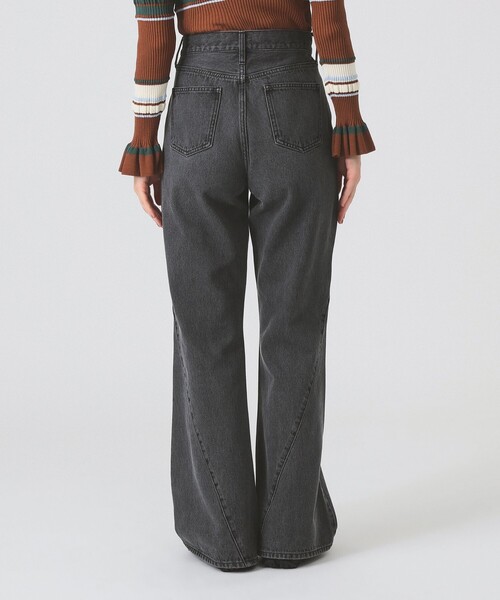 Ray BEAMS（レイビームス）の「デニム フレア パンツ（デニムパンツ・レディース・ブラック/ブルー系その他4・1/0）」の14枚目の写真