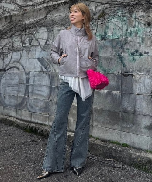 Ray BEAMS（レイビームス）の「デニム フレア パンツ（デニムパンツ・レディース・ブラック/ブルー系その他4・1/0）」の5枚目の写真