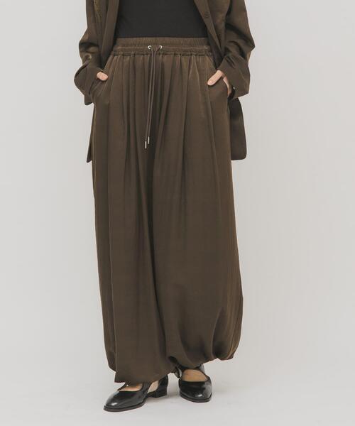 KBF（ケイビーエフ）の「サテンバルーンパンツ（その他パンツ・レディース・グリーン系その他/ベージュ・ONE）」の19枚目の写真