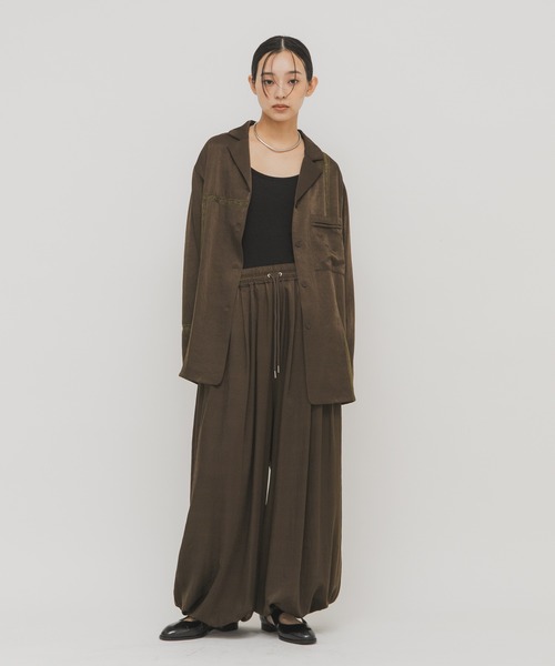 KBF（ケイビーエフ）の「サテンバルーンパンツ（その他パンツ・レディース・グリーン系その他/ベージュ・ONE）」の2枚目の写真