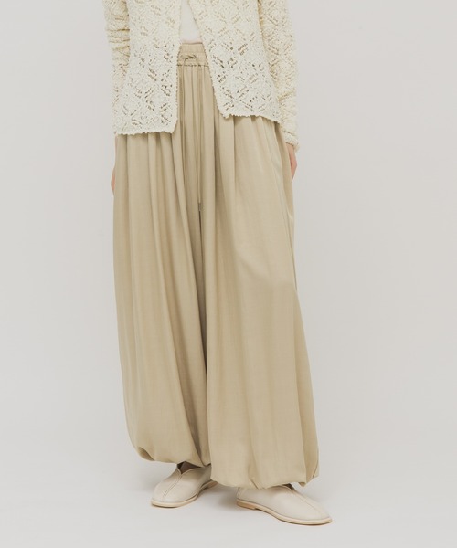 KBF（ケイビーエフ）の「サテンバルーンパンツ（その他パンツ・レディース・グリーン系その他/ベージュ・ONE）」の3枚目の写真