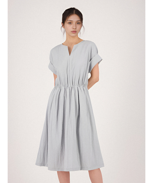 ACUD(アクド)の「Sleeve Detail Slit Dress _Sky(ワンピース・レディース・その他・S/M)」の2枚目の写真