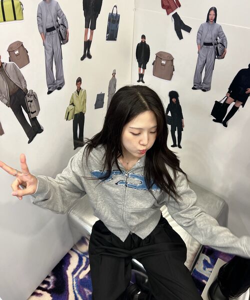 FDR（エフディーアール）の「Disk Logo Denim Applique Zip-Up M.Gray（パーカー・レディース・その他・L/S/M）」の9枚目の写真