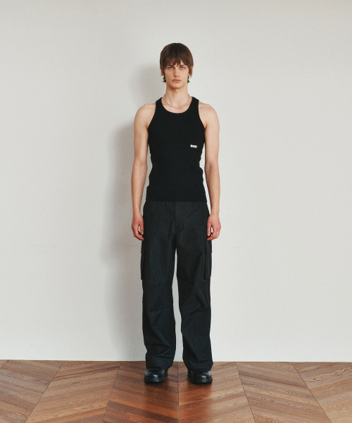HEUTE(ホイテ)の「HET RIBBED SLIM SLEVELESS TOP (BLACK)(Tシャツ/カットソー・メンズ・ブラック・M/L)」の2枚目の写真