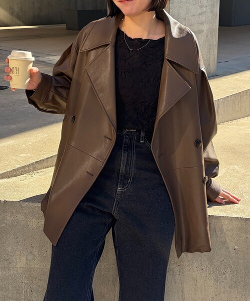 CAPRICIEUX LE'MAGE(カプリシューレマージュ)の「【サイズ展開あり】レザーミドルコート(その他アウター・レディース・ブラック/ホワイト系その他/ブラウン・36/38)」の1枚目の写真