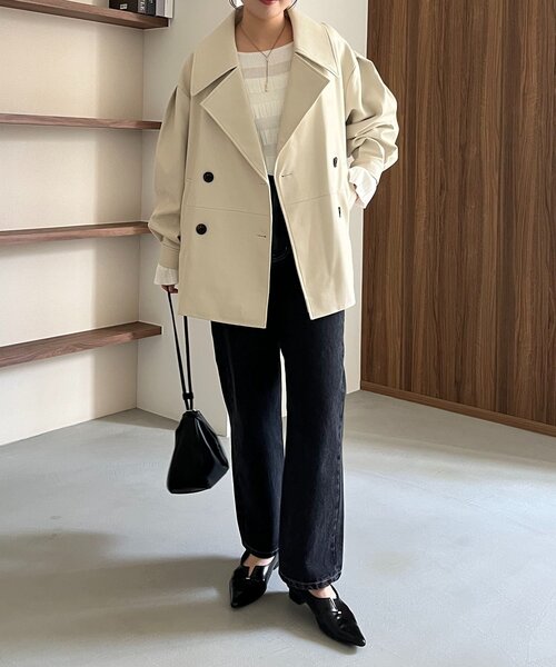 CAPRICIEUX LE'MAGE(カプリシューレマージュ)の「【サイズ展開あり】レザーミドルコート(その他アウター・レディース・ブラック/ホワイト系その他/ブラウン・36/38)」の4枚目の写真