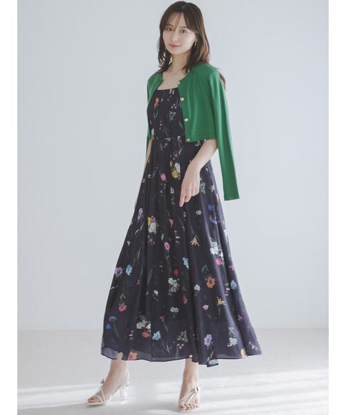 SNIDEL（スナイデル）の「カーデセットフローラルプリントキャミワンピース（ワンピース・レディース・アイボリー/ピンク/ネイビー・1/0）」の3枚目の写真