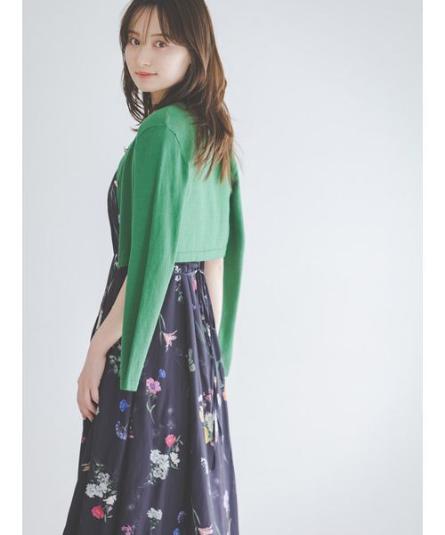 SNIDEL（スナイデル）の「カーデセットフローラルプリントキャミワンピース（ワンピース・レディース・アイボリー/ピンク/ネイビー・1/0）」の6枚目の写真