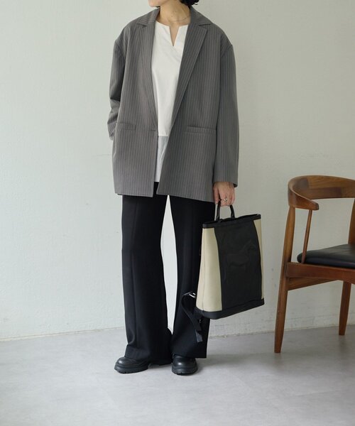 ear PAPILLONNER（イアパピヨネ）の「【IOPELLE(イオペレ)】ホーススタンプキャンバスリュック（バックパック/リュック・レディース・ブラック/グレイッシュベージュ・FREE）」の13枚目の写真