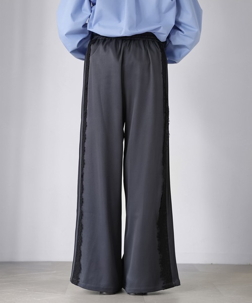 Riberry（リベリー）の「サイドレースラインパンツ（スラックス・レディース・チャコールグレー/ブラック・MEDIUM）」の5枚目の写真