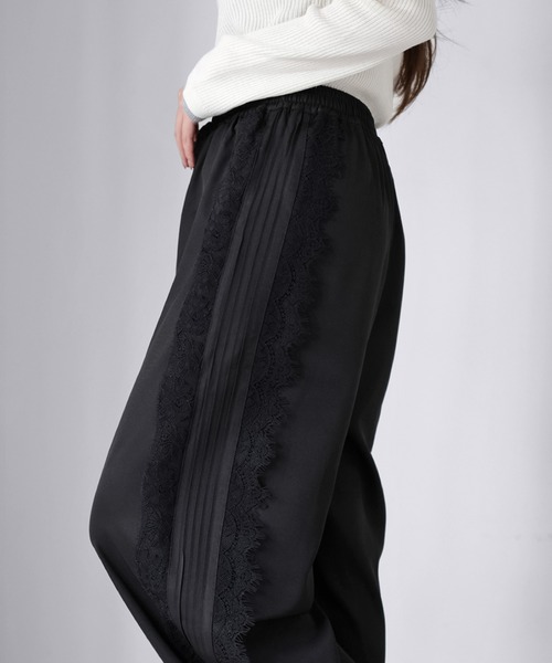 Riberry（リベリー）の「サイドレースラインパンツ（スラックス・レディース・チャコールグレー/ブラック・MEDIUM）」の14枚目の写真