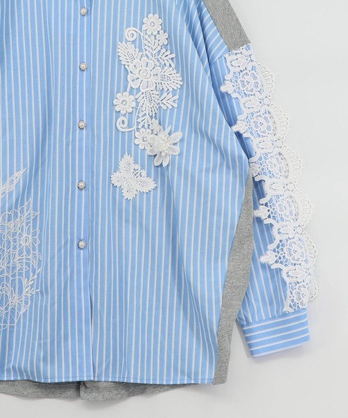 iS ScoLar（イズスカラー）の「561228：花蝶刺繍レース×ストライプ柄配色シャツ（シャツ/ブラウス・レディース・ネイビー/サックスブルー・M）」の12枚目の写真