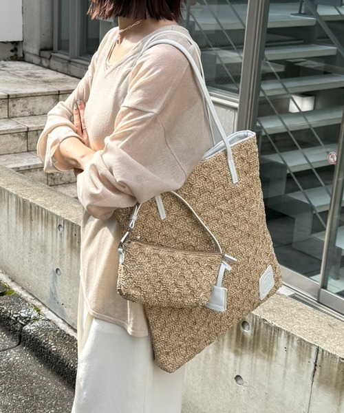 COLLAGE GALLARDAGALANTE(コラージュガリャルダガランテ)の「PAPILLONNER/ラフィアツインズバッグ/ポーチ付き(トートバッグ・レディース・キャメル/アイボリー・FREE)」の10枚目の写真