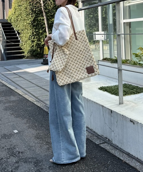 COLLAGE GALLARDAGALANTE(コラージュガリャルダガランテ)の「PAPILLONNER/ラフィアツインズバッグ/ポーチ付き(トートバッグ・レディース・キャメル/アイボリー・FREE)」の21枚目の写真