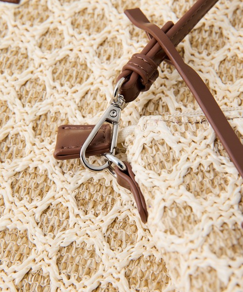 COLLAGE GALLARDAGALANTE(コラージュガリャルダガランテ)の「PAPILLONNER/ラフィアツインズバッグ/ポーチ付き(トートバッグ・レディース・キャメル/アイボリー・FREE)」の15枚目の写真