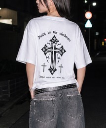 JOHN'S CLOSET（ジョンズクローゼット）の「【31】クロス エンジェル プリント 半袖Tシャツ（Tシャツ/カットソー）」