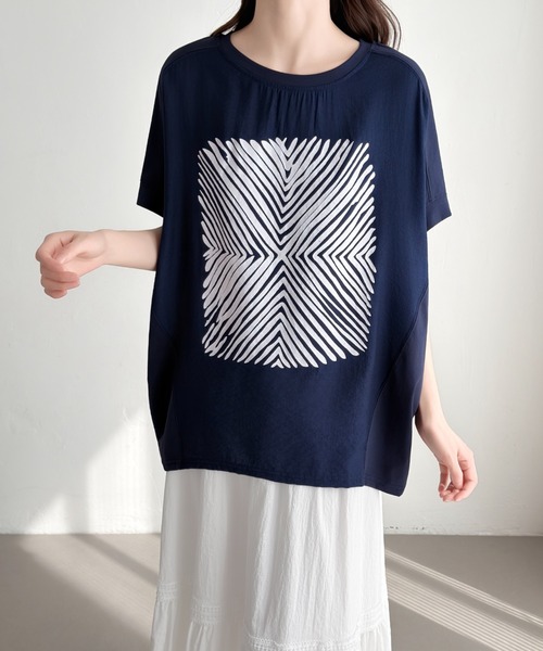 ABITOKYO(アビトーキョー)の「異素材プリントドルマンプルオーバー(Tシャツ/カットソー・レディース・ホワイト/モカ/ネイビー・FREE)」の21枚目の写真
