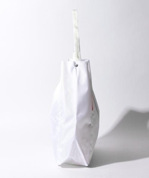 BEAMS BOY（ビームスボーイ）の「BAG’n’NOUN / TOOLBAG NYLON CLASSIC（トートバッグ・レディース・ホワイト/ダークグリーン・ONE SIZE）」の5枚目の写真